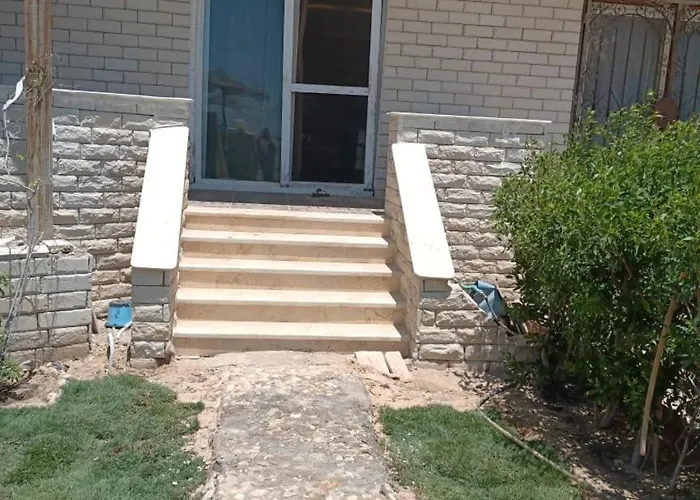 علي البحر صف أول بحديقة خاصة بمنتجع براس سدر Direct Sea View *
