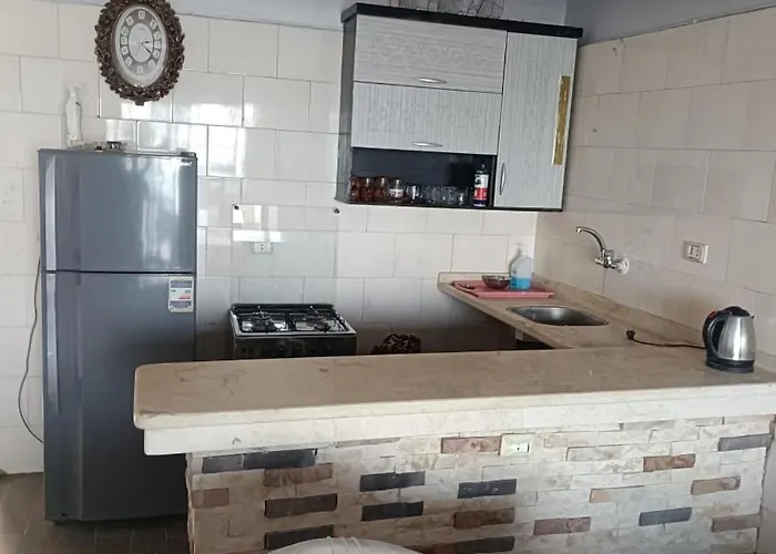 علي البحر صف أول بحديقة خاصة بمنتجع براس سدر Direct Sea View Ras Sedr