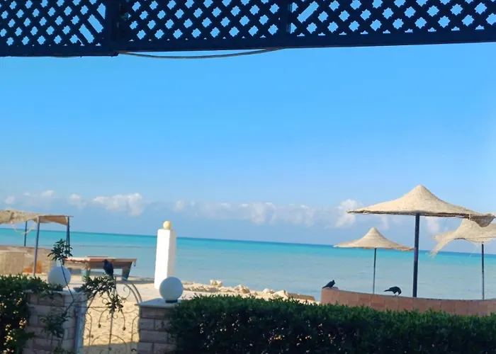 Apartment علي البحر صف أول بحديقة خاصة بمنتجع براس سدر Direct Sea View Ras Sedr